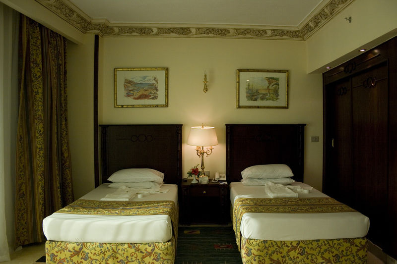 Hotelux Marina Complex