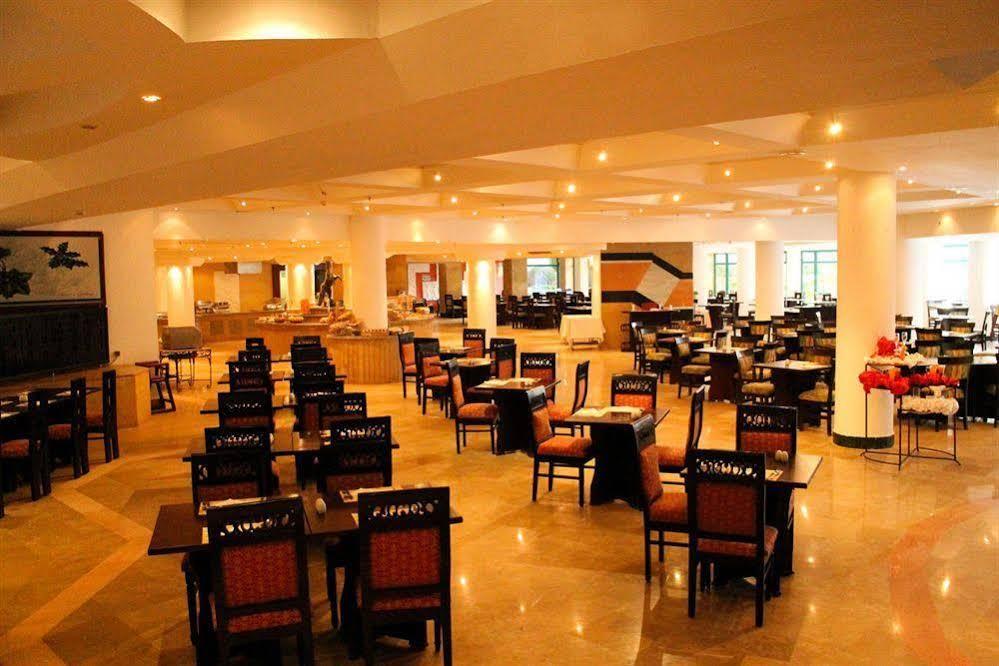Hotelux Marina Complex